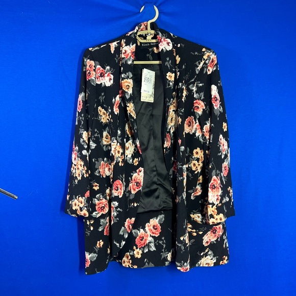 NWT🤩 |•BLACK RAINN•| Fun Floral Jacket Size Large - Picture 1 of 8